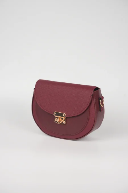 Kilit Detaylı kapaklı Çapraz Askılı Çanta