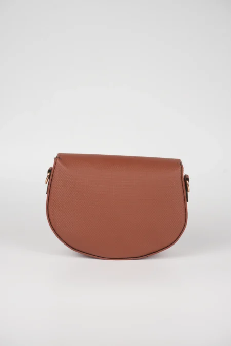 Kilit Detaylı kapaklı Çapraz Askılı Çanta