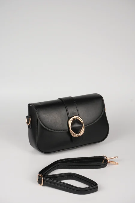 Zarif Tasarımlı Toka Detaylı Kapaklı Omuz Askılı Çanta