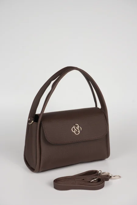 Modern Logo Detaylı Kapaklı Kadın El Kol ve Omuz Askılı Çantası